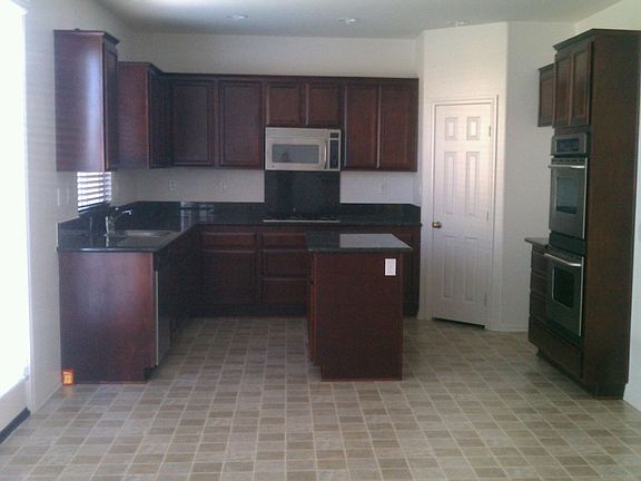4th image of 36504 Torrey Pines Dr