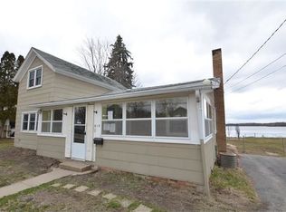 815 W State St, La Valle, WI 53948