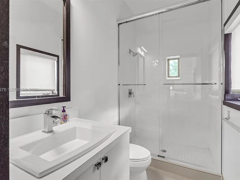 760 S Mashta Dr — Photo 43