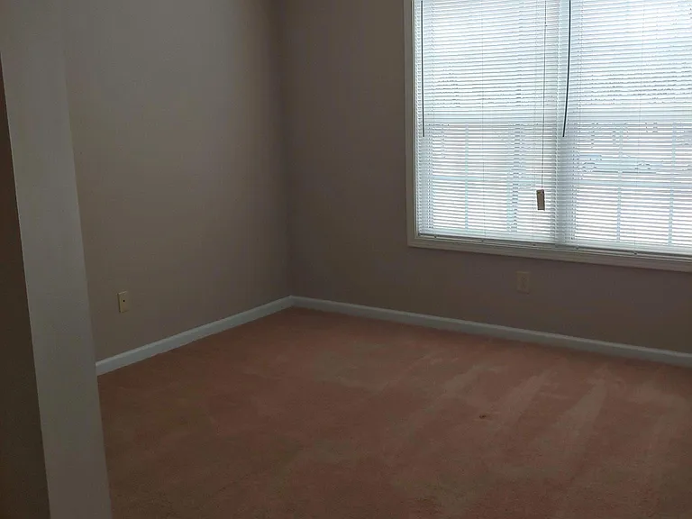 3061 Quaker Hill Ln — Photo 4