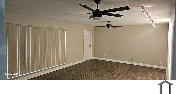 4401 NW 4th Ct — Photo 15