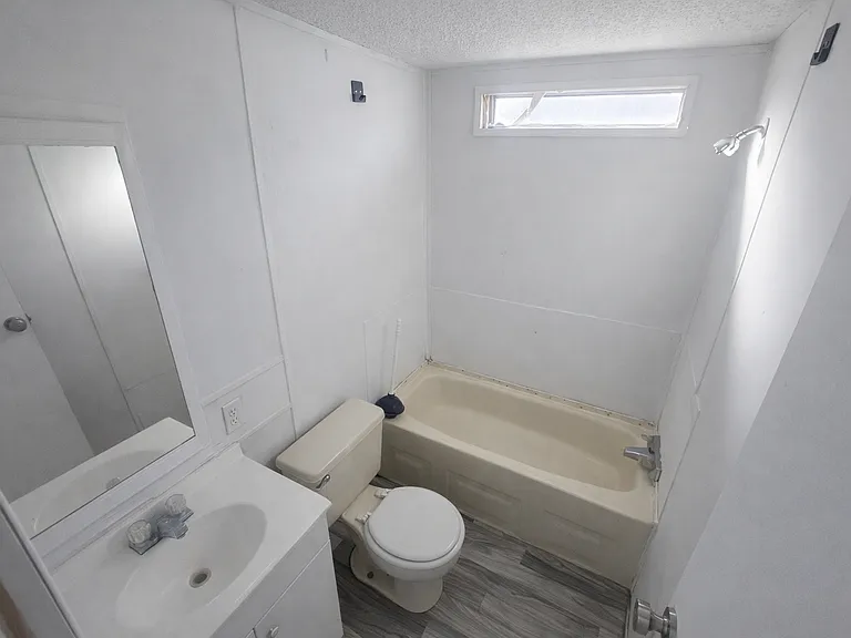 110 Deborah Dr #20 — Photo 13