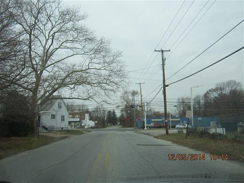 2nd image of 102 Penns Grove Auburn Rd