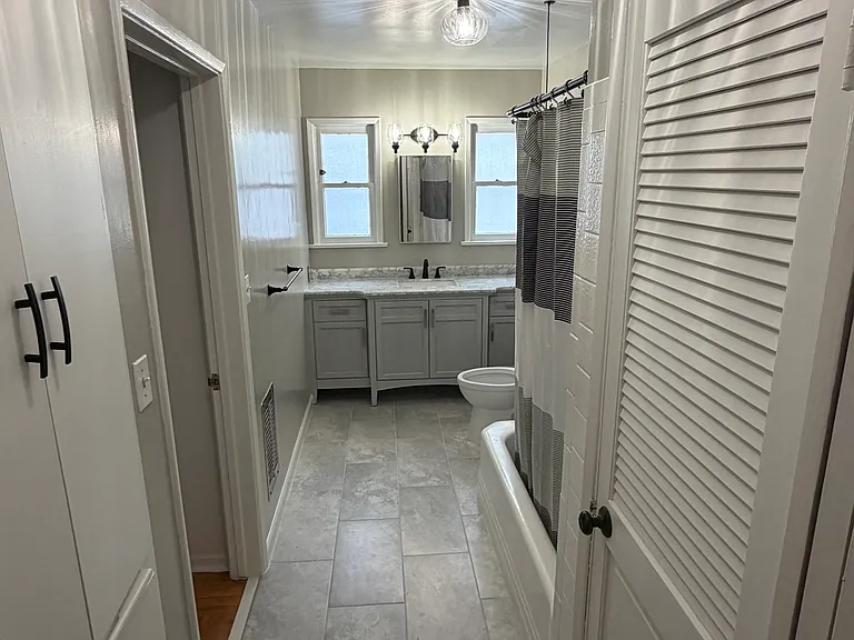 221 S Marengo Ave #9 — Photo 5