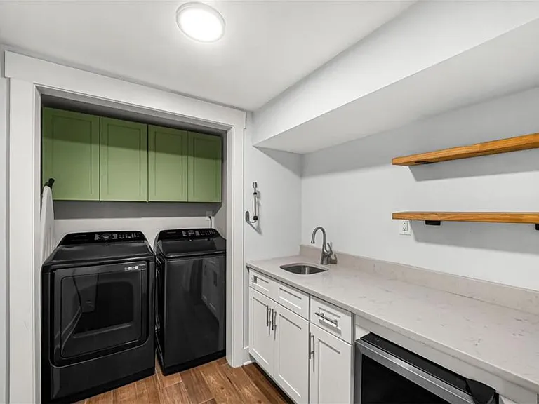 3476 Alison Dr — Photo 22
