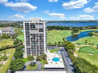 2000 Presidential Way APT 1006, West Palm Beach, FL 33401