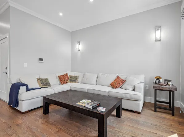 218 Hancock Avenue image 8 of 36