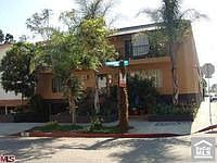 1st image of 951 N Gardner St #11