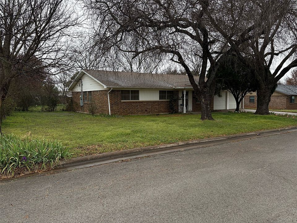 1st image of 1402 SE 24th Ave