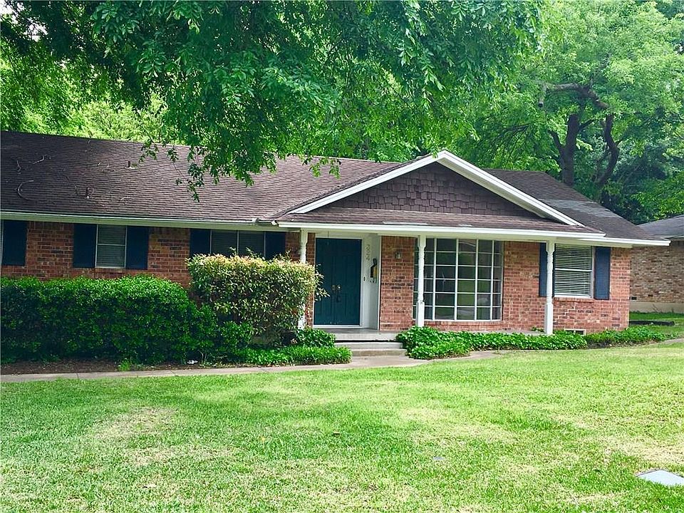 1st image of 324 Brook Hollow Dr