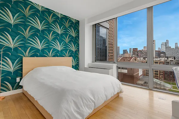 Rented by BARNES New York | media 23