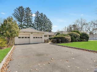 481 W Saddle River Rd, Ridgewood, NJ 07450