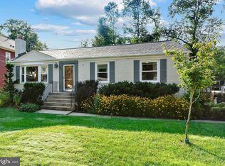 345 Holmes Dr NW, Vienna, VA 22180