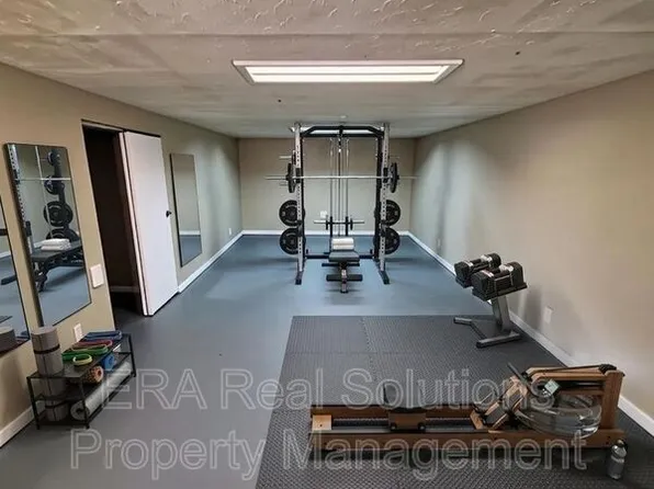 1542 Picard Rd, Columbus, OH 43227