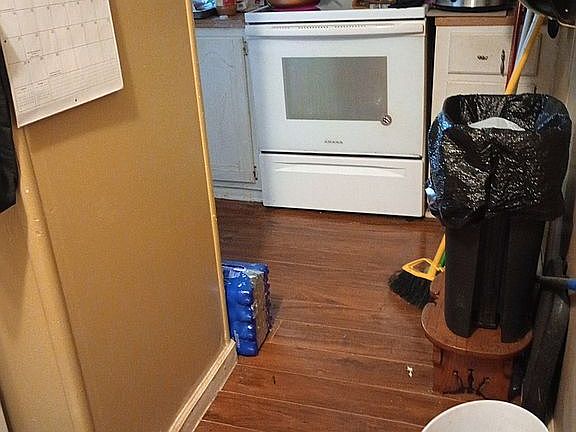 5th image of 1239 Applewood Way