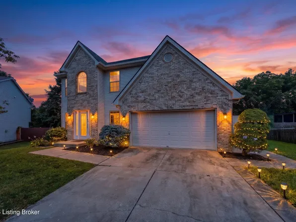 203 Taos Trce, La Grange, KY 40031