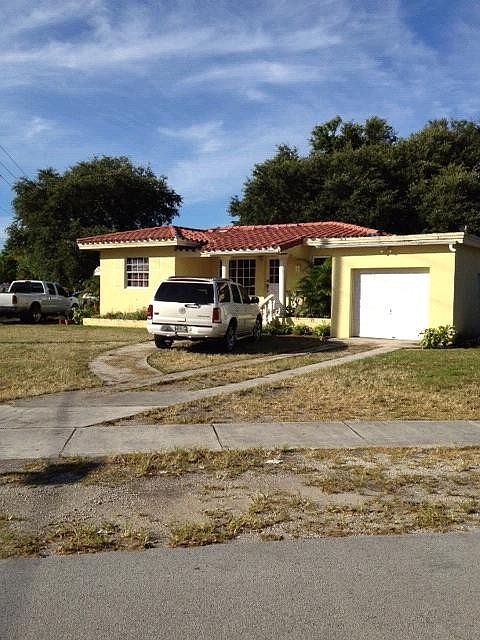 1st image of 1190 NE 129th St