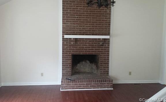 3rd image of 2301 Firmin Ct