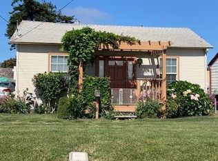 6 Homestead Ave, Salinas, CA 93901