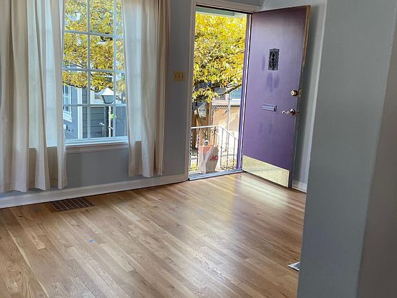 3rd image of 2374 NW Northrup St APT 2