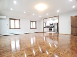 20218 46th Ave FLOOR 2, Bayside, NY 11361