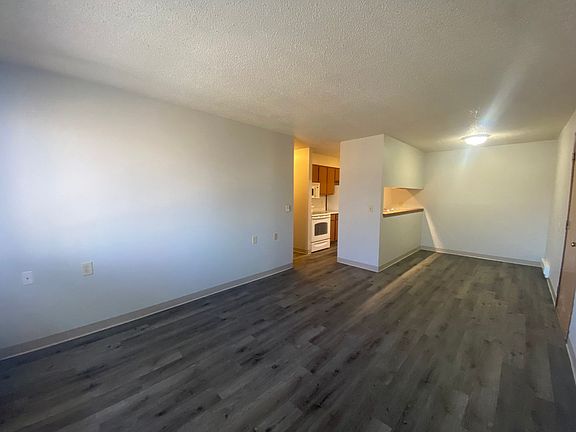 2nd image of 205 NW 8th St #B22