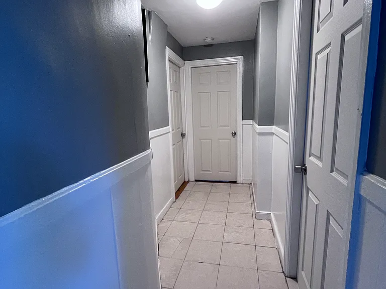 712 Main St #3 — Photo 13