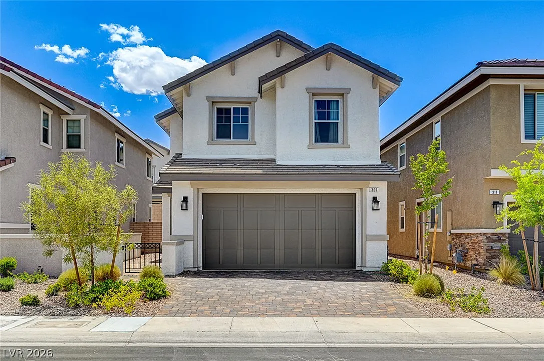 3 bed, 2.5 bath, 1797 sqft, $2,500 — Photo 1