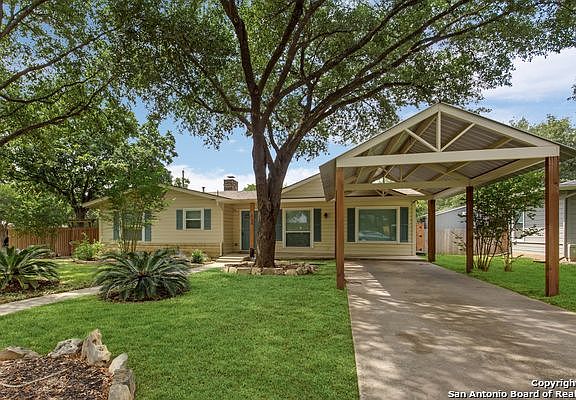 5th image of 158 Brees Blvd