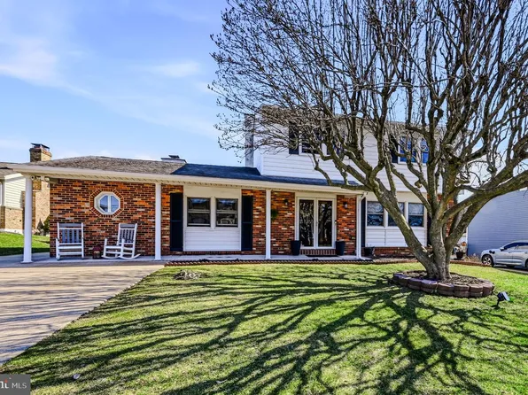 11 Whitfield Rd, Newark, DE 19711