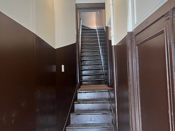 5th image of 447 Westside Ave #2