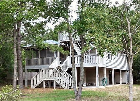 7752 Point of Pines Rd.