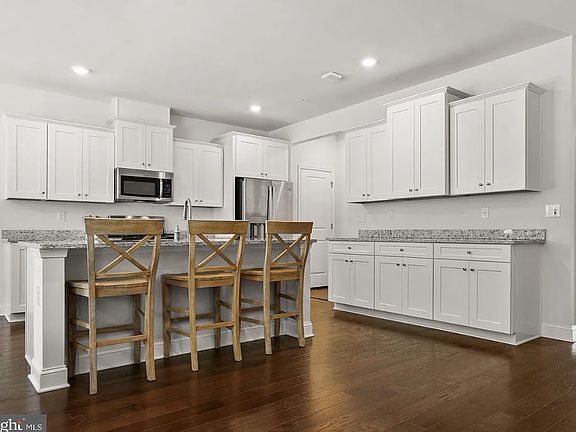5th image of 123 Knock Hill Dr