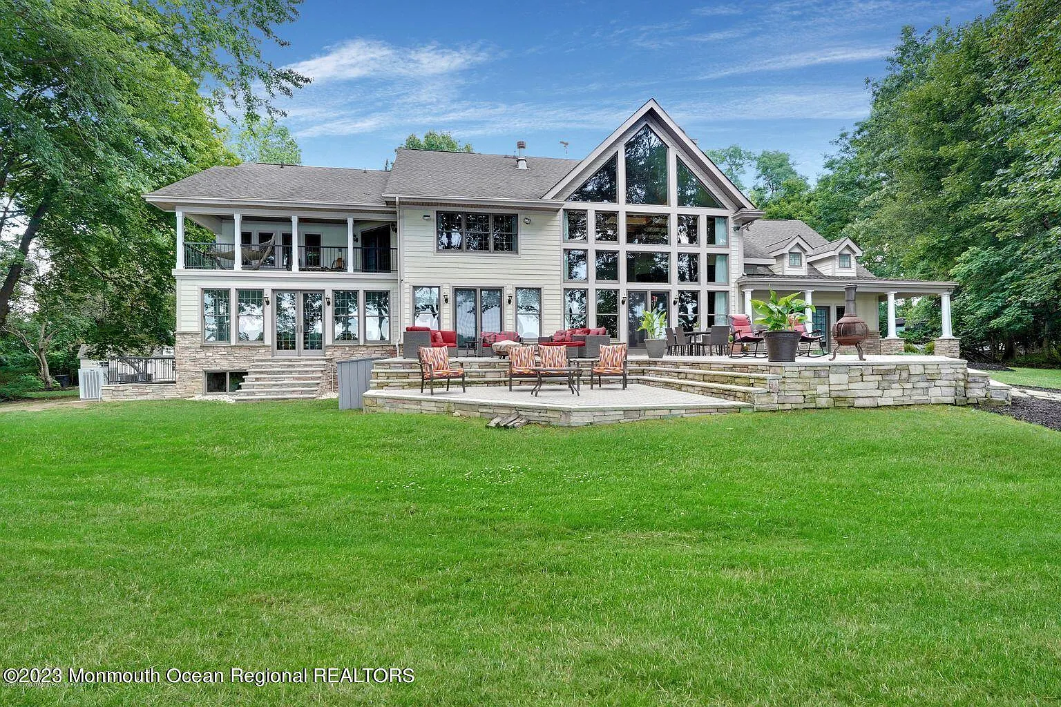 7 bed, 7.0 bath, 5636 sqft, $25,000 — Photo 3