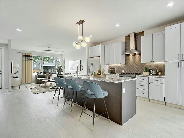 313 Blackson Ave #A — Photo 3