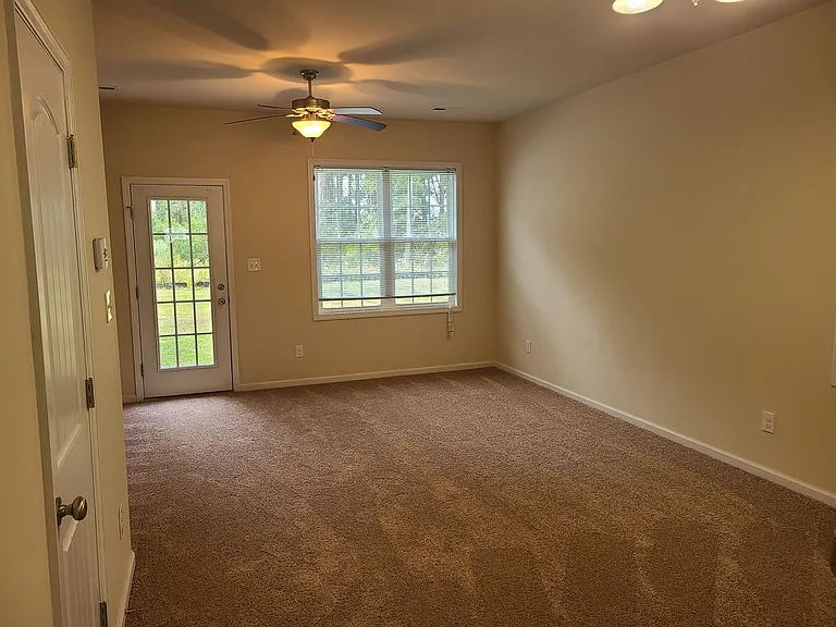 123 Beacon Woods Dr — Photo 6