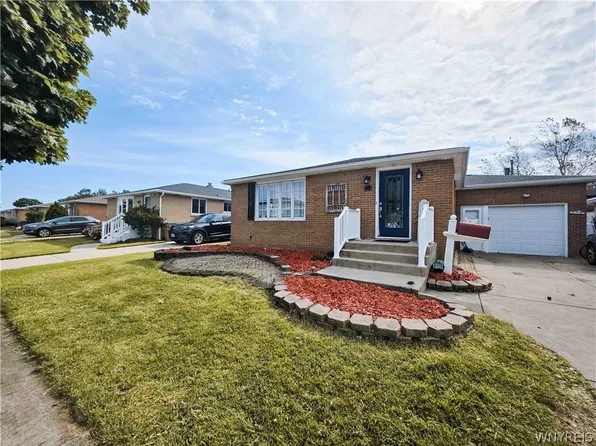45 Fairelm Ln, Cheektowaga, NY 14227