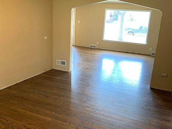4th image of 1848 14th Ave