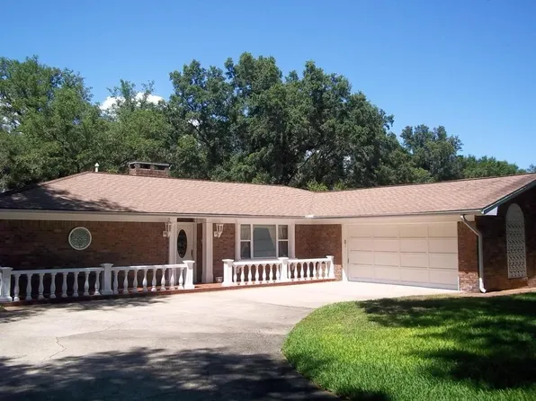 96 Meigs Dr, Shalimar, FL 32579