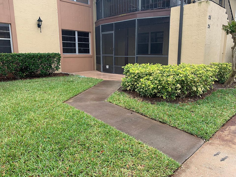 1st image of 25 Windtree Ln