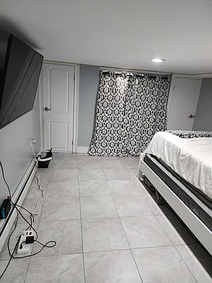 Rented by NYC HOMES 4LESS INC | media 6