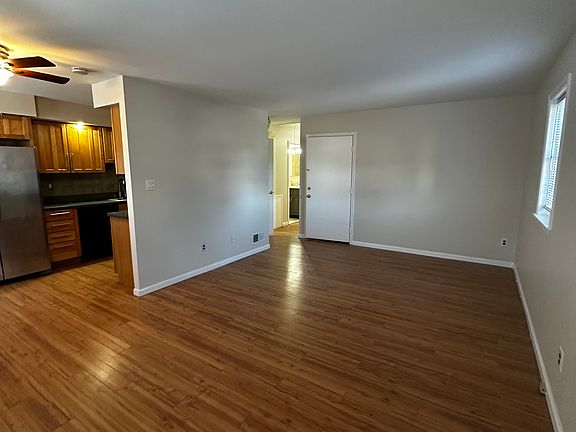 3rd image of 614 Country Ln #B