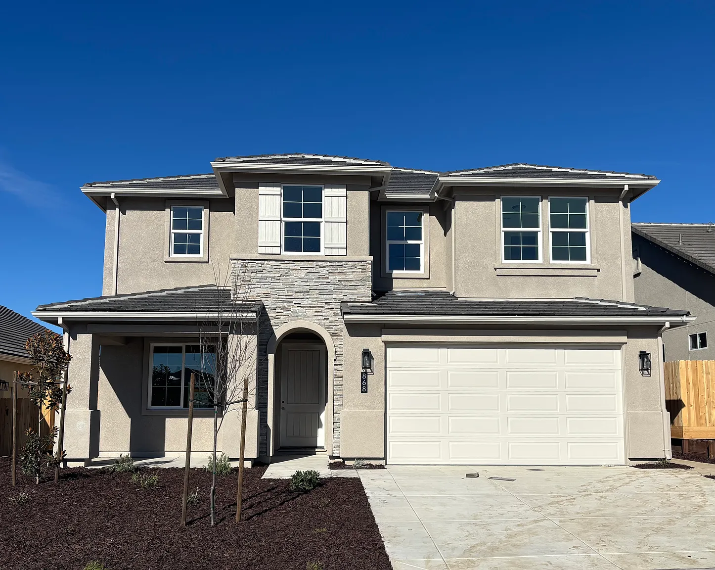 868 Sienna Ct photo 1