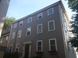 22 Elm St, Charlestown, MA 02129