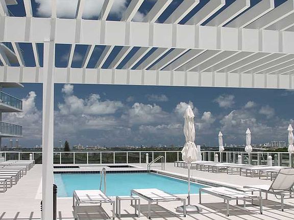 2nd image of 4250 Biscayne Blvd APT 807