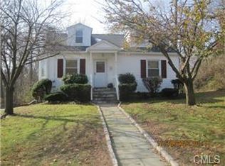 4 1st Street Ext, Danbury, CT 06810