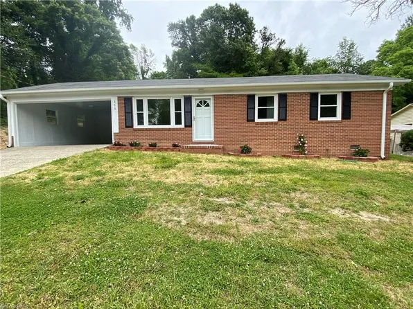 515 Linville Rd, Mount Airy, NC 27030