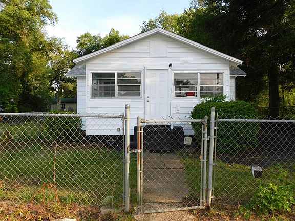 3rd image of 1409 W Elm St