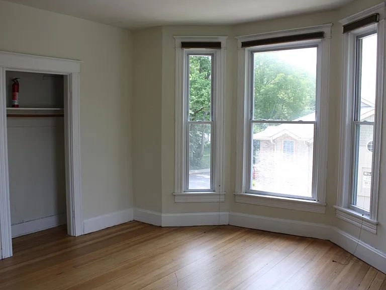 503 E Smith Ave — Photo 10