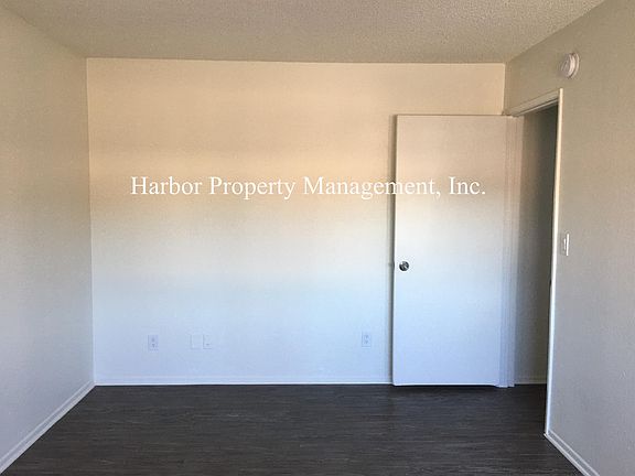 5th image of 622 N Wilmington Blvd APT 1
